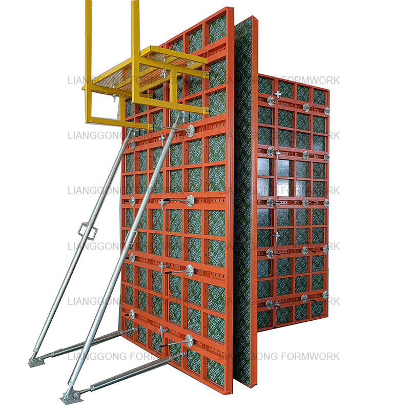 Encofrado de columnas con estructura de acero ajustable para aplicaciones versátiles
